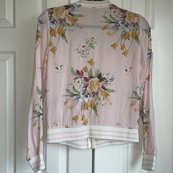 K9- lightweight floral, varsity jacket. Sz. P - Picture 4 of 4